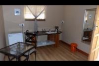  Vacation Hub International | Out Of Africa Village Self-catering Facilities