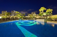 Vacation Hub International | Hilton Waikiki Beach Facilities