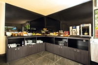  Vacation Hub International | Greenlane Suites Facilities