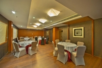  Vacation Hub International | Clarion Hotel President Facilities