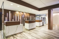  Vacation Hub International | La Quinta Inn & Suites Chicago Downtown Facilities