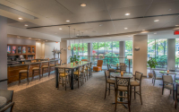  Vacation Hub International | Holiday Inn Arlington At Ballston Facilities