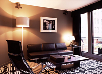  Vacation Hub International | Night Theater District Facilities