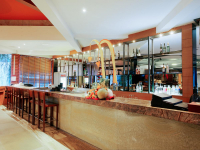  Vacation Hub International | FuramaXclusive Ocean Beach Facilities
