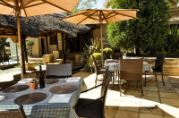 Vacation Hub International | Hole In One Facilities