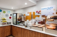  Vacation Hub International | Holiday Inn Express New York-Brooklyn Facilities