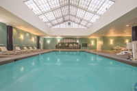  Vacation Hub International | La Quinta Inn & Suites by Wyndham Secaucus Meadowlands Facilities