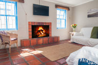  Vacation Hub International | Long Beach Cabanas Facilities