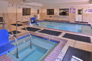  Vacation Hub International | Holiday Inn Express and Suites Lincoln Roseville Facilities