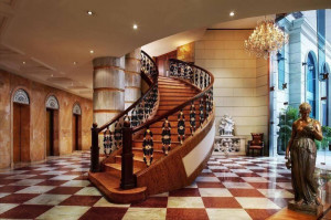  Vacation Hub International | Royal Plaza Hotel Facilities