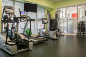  Vacation Hub International | Quality Suites Oakville Facilities