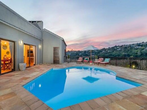  Vacation Hub International | 47th on Howard Facilities
