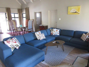  Vacation Hub International | Cute and Quirky Clarens Facilities