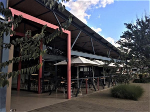  Vacation Hub International | The Courtyard Facilities