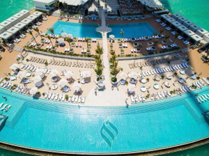  Vacation Hub International | Burj Al Arab-Dubai Facilities