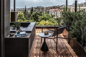  Vacation Hub International | The Modernist Athens Facilities