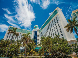  Vacation Hub International | Hotel Riu Cancun Facilities
