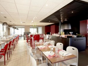  Vacation Hub International | Campanile Marseille Saint Antoine Facilities