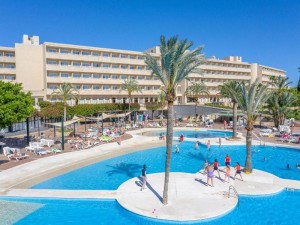  Vacation Hub International | CLUB CALA ROMANI Facilities