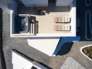  Vacation Hub International | Danae Suites Santorini Facilities