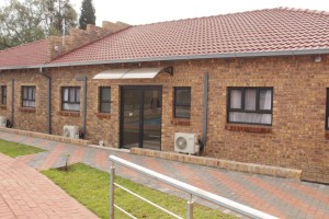  Vacation Hub International | EMPEROR LODGE AND TOURS Facilities