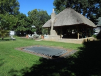  Vacation Hub International | Lilac Lodge Food