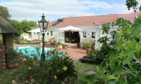  Vacation Hub International | Von Abercron Residence Food