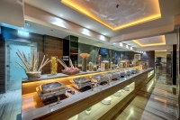  Vacation Hub International | Omega Hotel Dubai Food
