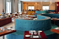  Vacation Hub International | Avani Deira Dubai Hotel Food