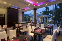  Vacation Hub International | Chanalai Romantica Resort Food