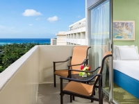  Vacation Hub International | Ambassador Hotel Waikiki Food