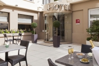 Vacation Hub International | Timhotel Opera Blanche Fontaine Food