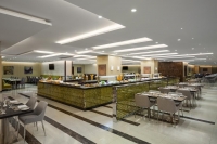  Vacation Hub International | M Hotel by Makkah Millennium Food