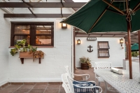  Vacation Hub International | Harbours End Guest House - Southwester Room Food