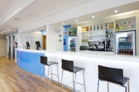  Vacation Hub International | Travelodge Barcelona Fira Food