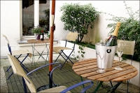  Vacation Hub International | Pavillon Villiers Etoile Food