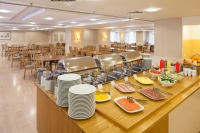  Vacation Hub International | SunFlower Park Hotel Food