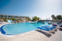 Vacation Hub International | Hotel Blue Sea Costa Bastian Food