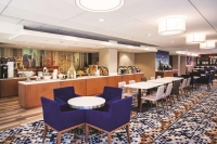  Vacation Hub International | La Quinta Inn & Suites Chicago Downtown Food