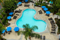  Vacation Hub International | Staybridge Suites Anaheim-Resort Area Food