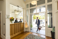  Vacation Hub International | Quest Napier Food