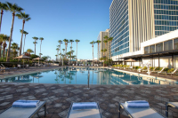  Vacation Hub International | DoubleTree by Hilton Hotel at the Entrance to Universal Orl Food