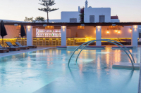  Vacation Hub International | Three Shades Mykonos Food