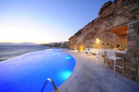  Vacation Hub International | Mykonos Beach Hotel Food