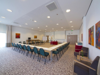  Vacation Hub International | Hotel Holiday Inn Express Nürnberg-Schwabach Food