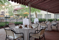  Vacation Hub International | DoubleTree Suites by Hilton Hotel Cincinnati - Blue Ash Food