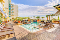 Vacation Hub International | Ocean Beach Club Resort Food