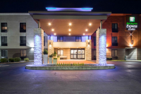  Vacation Hub International | Holiday Inn Express New York-Brooklyn Food