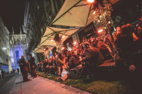  Vacation Hub International | Straf Hotel & Bar Food