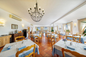 Vacation Hub International | Hotel San Trano Food